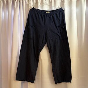 Escape by Habitat crop womens Navy